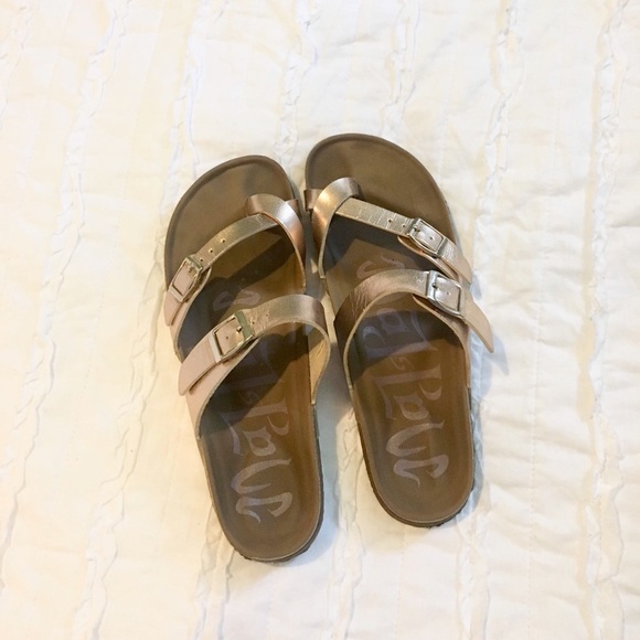 Mad Love Shoes - Birkenstock dupes